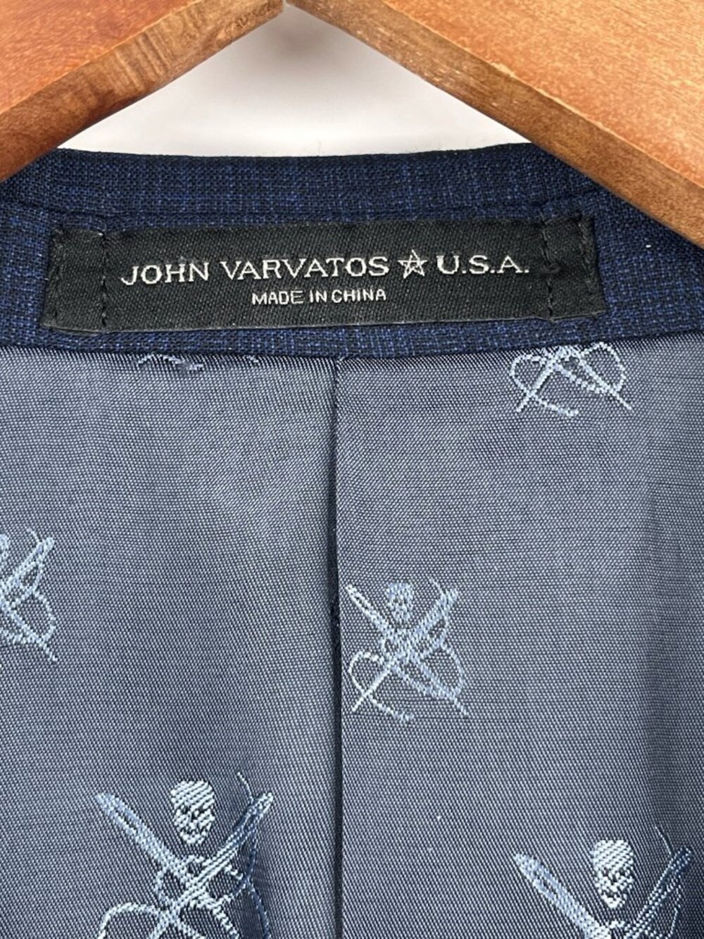 JOHN VARVATOS Men's Navy Signature Tailored Bleecker Wool Blazer 44R - Picture 2 of 7